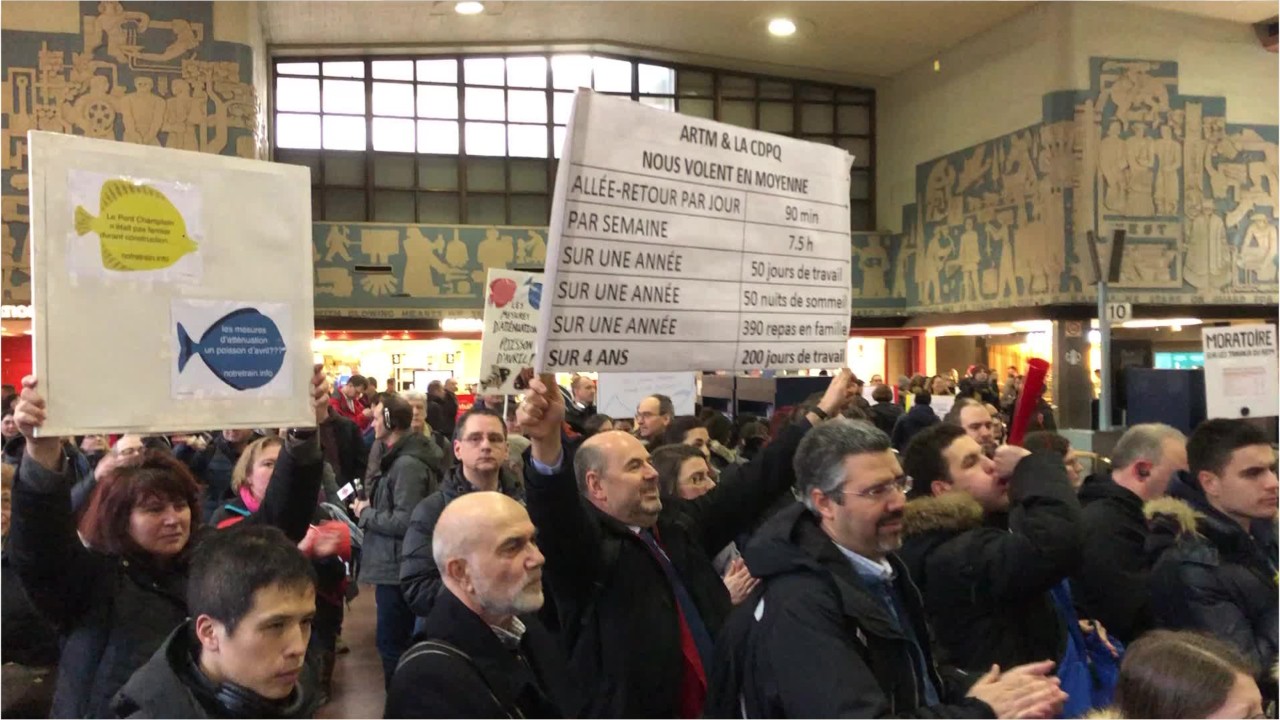 Travaux du REM: des usagers en colère manifestent